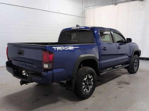 Used 2023 Toyota Tacoma TRD Off-Road w/ TRD Premium Off Road Package image 14