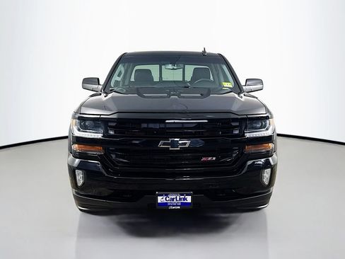 Used 2017 Chevrolet Silverado 1500 LT w/ Midnight Edition AWD/4WD image 2