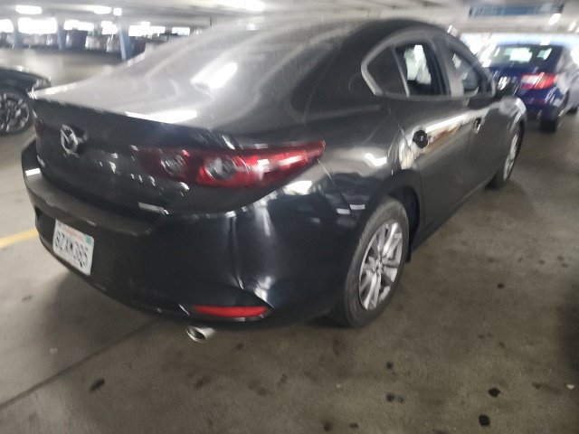 Used 2021 MAZDA MAZDA3 s FWD image 3