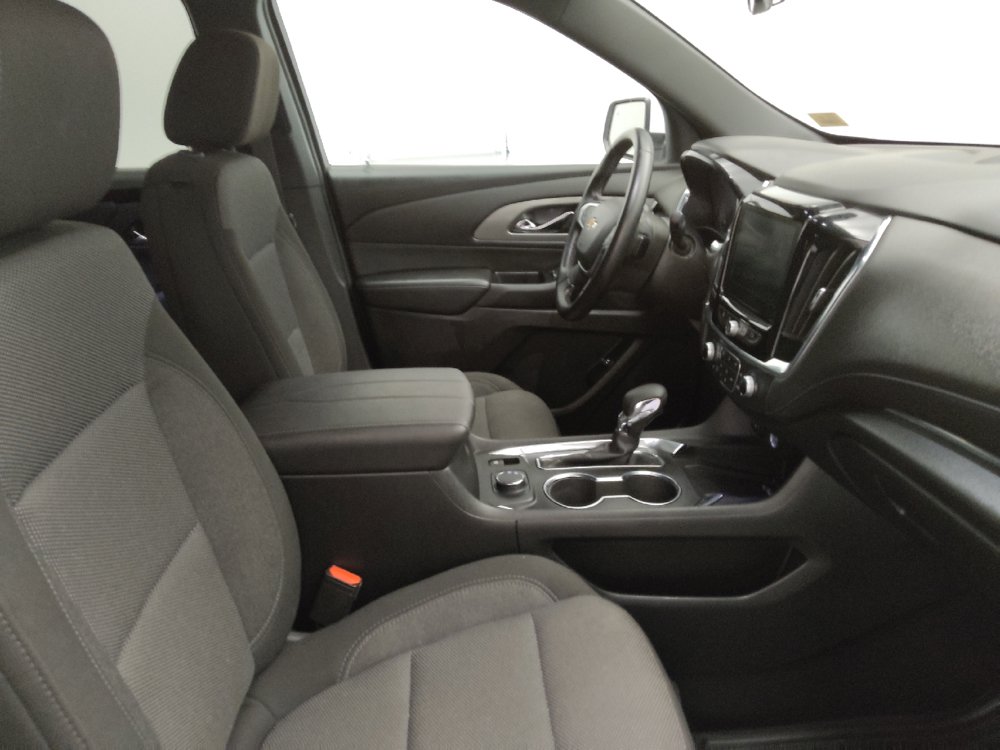Used 2023 Chevrolet Traverse LT FWD image 19