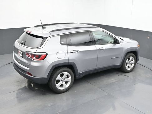 Used 2018 Jeep Compass Latitude w/ Popular Equipment Group FWD image 33