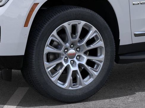 New 2026 GMC Yukon XL Denali RWD image 9