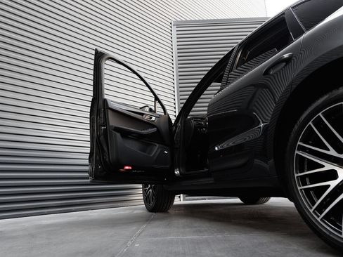 Certified 2026 Porsche Macan AWD/4WD image 13