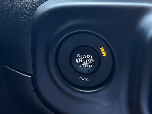 Used 2018 Jeep Wrangler Unlimited Sport AWD/4WD image 23