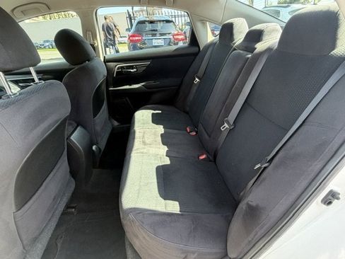 Used 2014 Nissan Altima 2.5 S FWD image 11