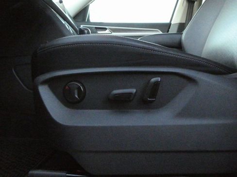 Used 2019 Volkswagen Atlas SE image 8