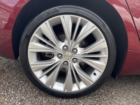 Used 2017 Chevrolet Impala Premier w/ Enhanced Convenience Package image 8