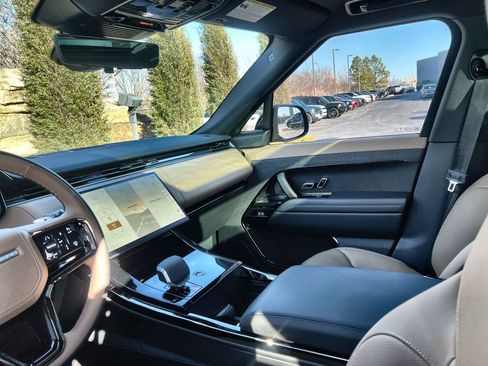 New 2026 Land Rover Range Rover Sport Dynamic SE image 13