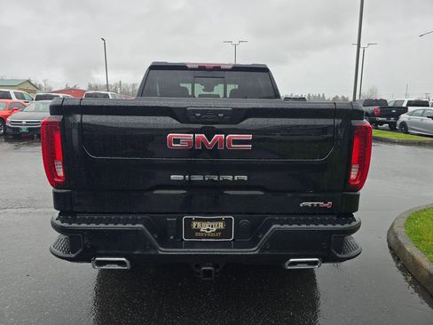 Used 2024 GMC Sierra 1500 AT4 w/ Technology Package image 4