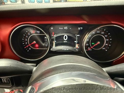 Used 2021 Jeep Wrangler Unlimited Rubicon w/ Uconnect 4C Nav & Sound Group image 15