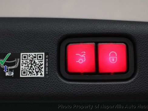 Used 2025 Mercedes-Benz E 450 4MATIC Sedan image 59