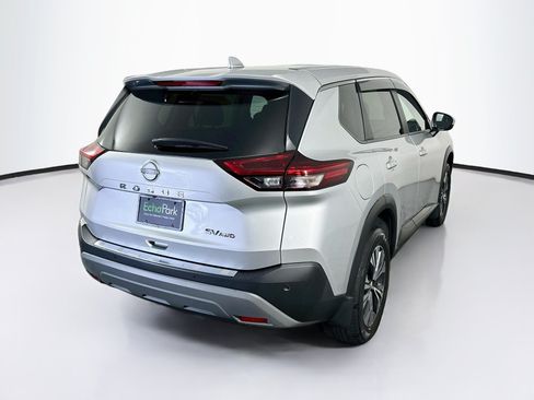 Used 2023 Nissan Rogue SV AWD/4WD image 9