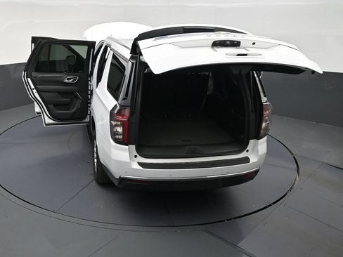 Used 2024 Chevrolet Tahoe LS RWD image 32