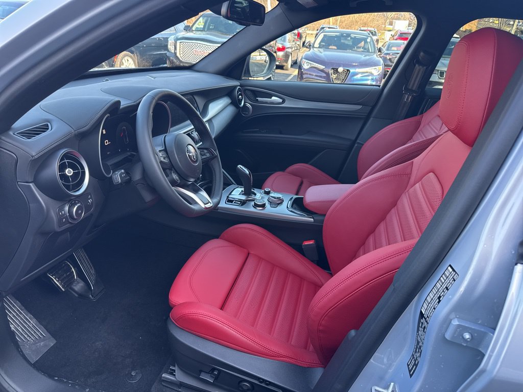New 2026 Alfa Romeo Stelvio Sprint AWD/4WD image 11