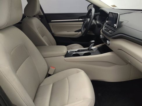 Used 2019 Nissan Altima 2.5 SV FWD image 21