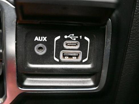 Used 2021 Jeep Gladiator Rubicon AWD/4WD image 44