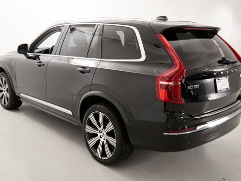 Used 2024 Volvo XC90 T8 Ultimate w/ Protection Package Premier AWD/4WD image 7
