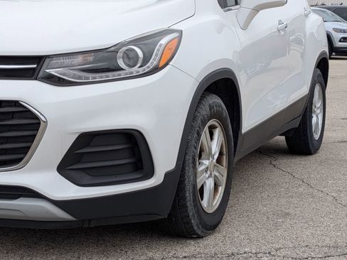 Used 2017 Chevrolet Trax LT w/ LT Convenience Package image 10