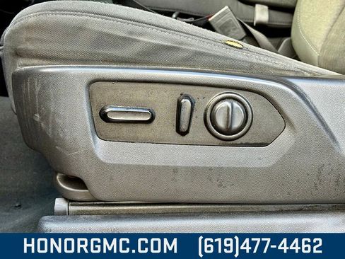 Used 2020 Chevrolet Silverado 1500 LT w/ All-Star Edition image 11