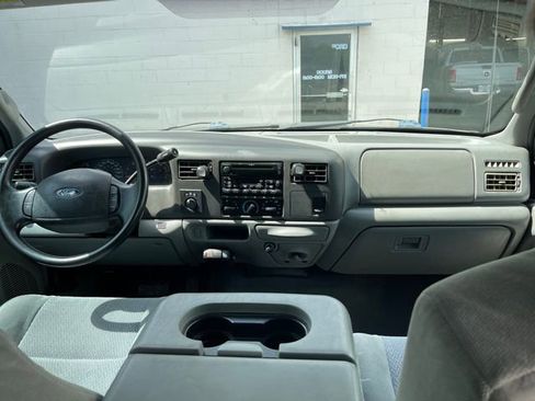 Used 2003 Ford F250 XLT image 29