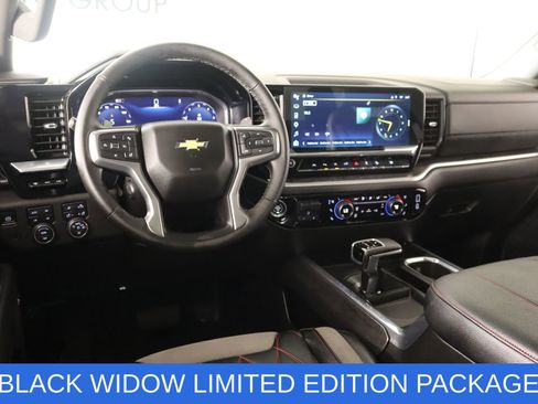 Used 2025 Chevrolet Silverado 1500 LTZ AWD/4WD image 2