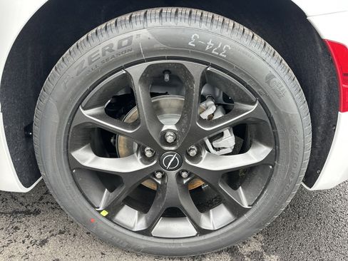 New 2026 Chrysler Pacifica Limited FWD image 33