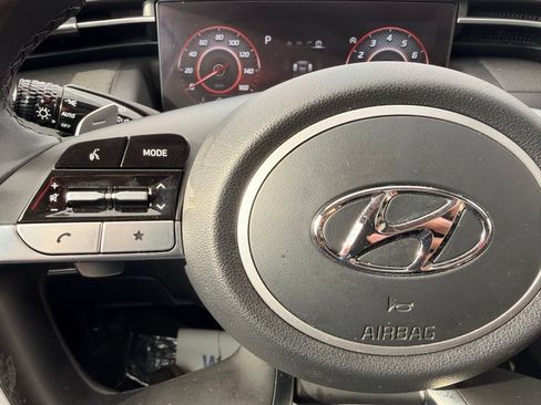 Used 2023 Hyundai Tucson Limited AWD/4WD image 23