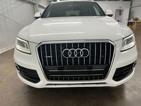 Used 2016 Audi Q5 2.0T Premium Plus w/ Technology Package AWD/4WD image 10