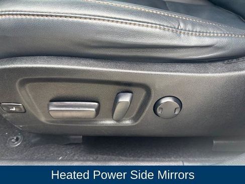 Used 2019 Toyota Highlander XLE AWD/4WD image 14