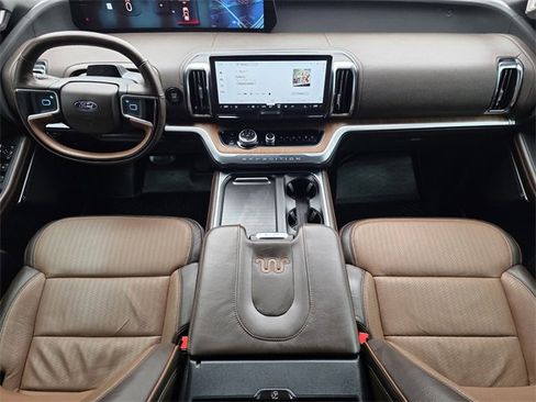 Used 2025 Ford Expedition King Ranch image 22