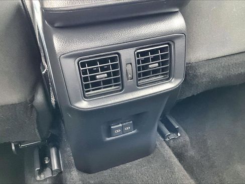 Used 2024 Toyota RAV4 XLE image 32