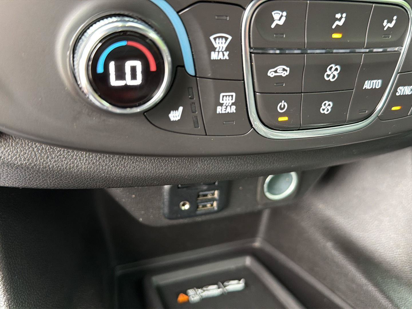 Used 2023 Chevrolet Traverse RS w/ LPO, Floor Liner Package FWD image 26