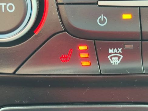 Used 2019 Ford Escape SE image 41