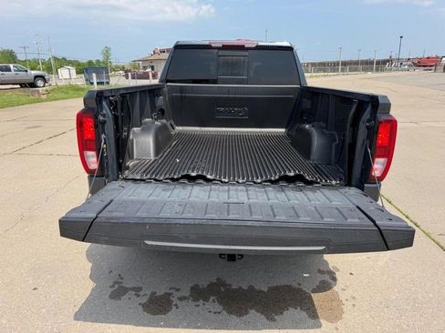 Used 2021 GMC Sierra 1500 Elevation w/ Preferred Package AWD/4WD image 5