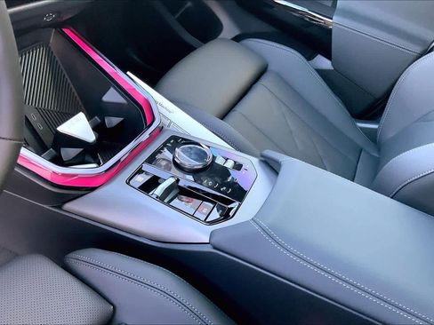 Used 2026 BMW X3 xDrive30 w/ Premium Package image 7