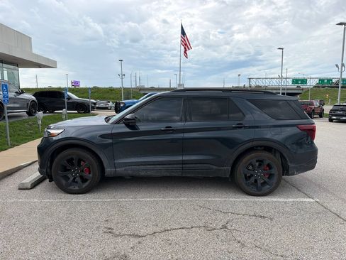 Used 2022 Ford Explorer ST w/ Equipment Group 401A AWD/4WD image 6
