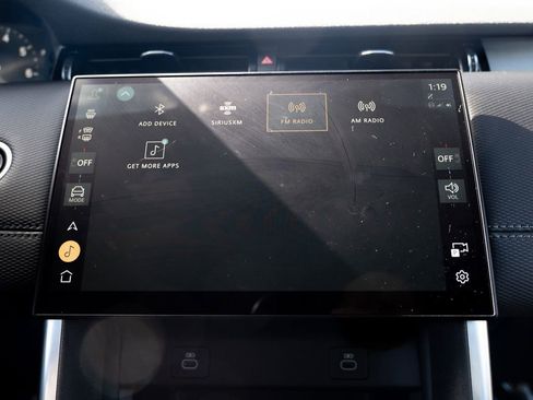 Certified 2024 Land Rover Discovery Sport Dynamic SE image 30