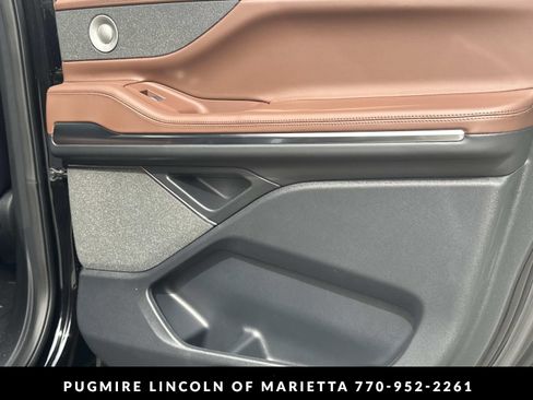 New 2026 Lincoln Navigator L Reserve AWD/4WD image 34