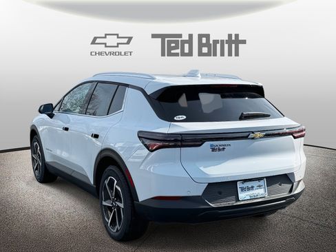 New 2026 Chevrolet Equinox EV LT image 6