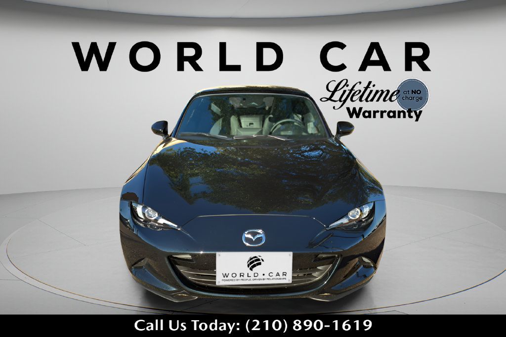 Used 2025 MAZDA MX-5 Miata RF Grand Touring RWD image 10
