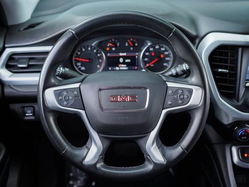 Used 2023 GMC Acadia SLT image 30