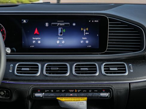 New 2026 Mercedes-Benz GLE 450 4MATIC image 11