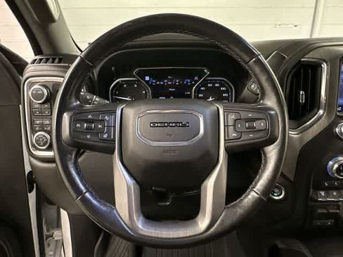 Used 2020 GMC Sierra 2500 Denali w/ Denali Ultimate Package AWD/4WD image 8