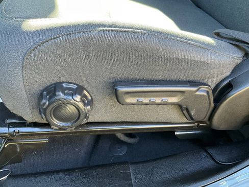 Used 2024 Jeep Wrangler Unlimited image 14