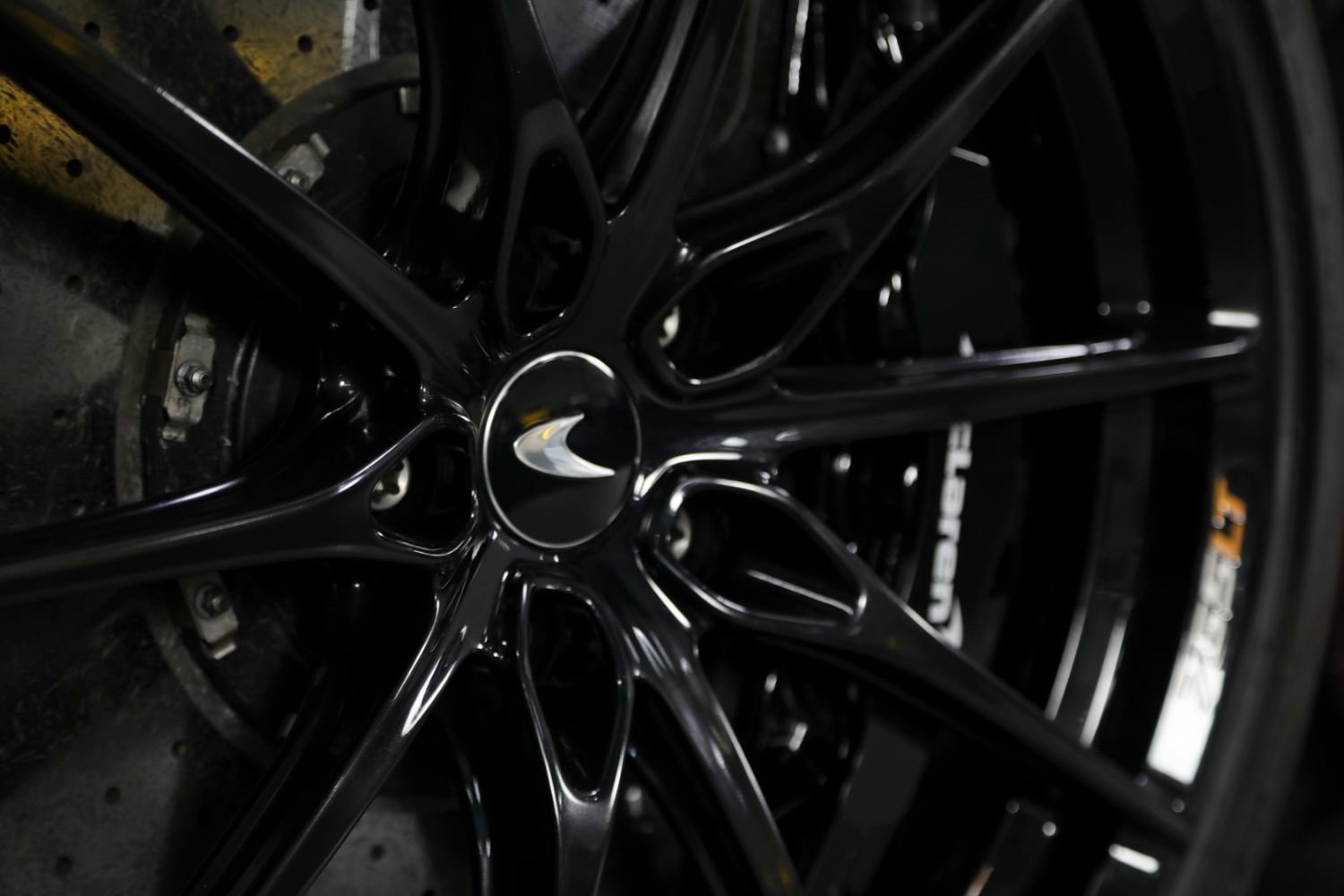 Used 2021 McLaren 765LT RWD image 22