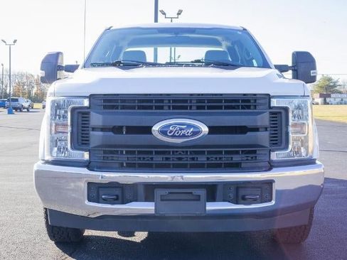 Used 2018 Ford F250 XL w/ Power Equipment Group image 2