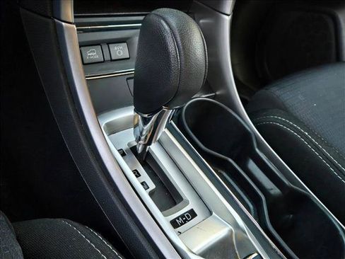 Used 2021 Subaru Ascent Premium w/ Convenience Package image 18