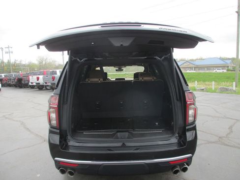 Used 2021 Chevrolet Tahoe Premier image 7