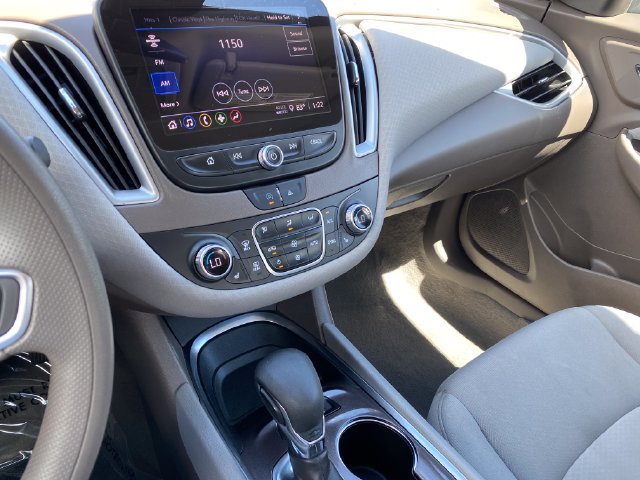 Used 2024 Chevrolet Malibu LT FWD image 16