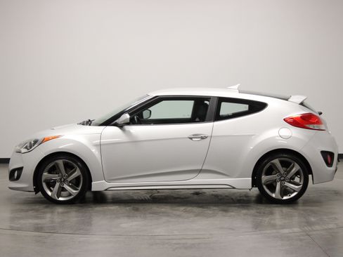 Used 2013 Hyundai Veloster Turbo FWD image 5